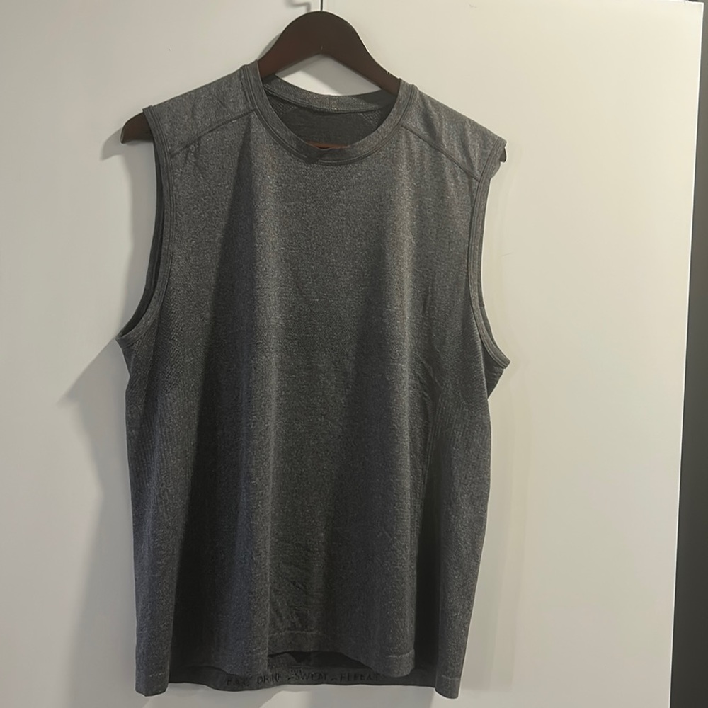 Men’s sleeveless Lululemon